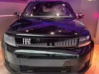 Nuova Fiat Grande Panda Pop 100 CV (73 kW) 2026 Nero Utilitaria