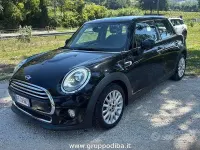 Usata Mini Cooper D 116 CV (85 kW) 2016 Nero Utilitaria