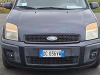 Usata Ford Fusion 101 CV (74 kW) 2006 Blu/azzurro Utilitaria