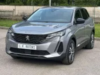 Usata Peugeot 3008 Allure 181 CV (133 kW) 2022 Argento SUV