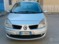 Usata Renault Scenic E-Tech 106 CV (77 kW) 2009 Grigio Monovolume