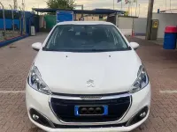 Usata Peugeot 208 Active 82 CV (60 kW) 2016 Bianco Utilitaria