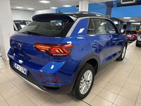 Usata VW T-Roc Life 150 CV (110 kW) 2023 Blu/azzurro SUV
