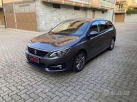 Usata Peugeot 308 Business-Line 119 CV (87 kW) 2017 Grigio Station wagon