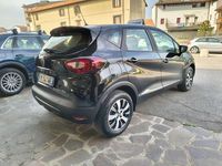 Usata Renault Captur Zen 90 CV (66 kW) 2017 Nero SUV