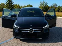 Usata Mercedes B180 116 CV (85 kW) 2020 Nero Utilitaria