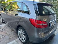 Usata Mercedes B180 Premium 109 CV (80 kW) 2013 Grigio Monovolume