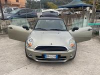 Usata Mini Cooper 119 CV (87 kW) 2009 Marrone Utilitaria