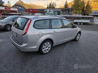 Usata Ford Focus Titanium 100 CV (73 kW) 2011 Grigio Station wagon