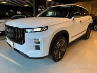 Nuova Jaecoo 7 147 CV (108 kW) 2025 Khaki white (bw) SUV