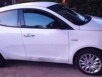 Usata Lancia Ypsilon Silver 95 CV (69 kW) 2015 Bianco Utilitaria