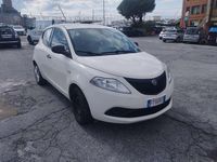 Usata Lancia Ypsilon 69 CV (50 kW) 2018 Bianco Utilitaria