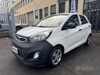 Usata Kia Picanto Style 69 CV (50 kW) 2011 Bianco Utilitaria