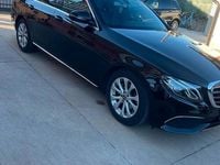Usata Mercedes E220 Premium 194 CV (142 kW) 2018 Nero Station wagon