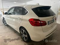 Usata BMW 216 Active Tourer Sport Line 116 CV (85 kW) 2015 Bianco Monovolume