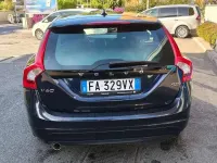 Usata Volvo V60 Business Edition 120 CV (88 kW) 2015 Blu/azzurro Station wagon