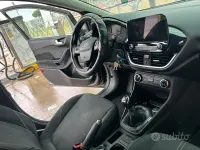 Gebraucht Ford Fiesta 86 PS (63 kW) 2018 Grau Kleinwagen