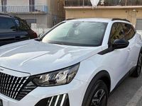 Usata Peugeot 2008 Allure 101 CV (74 kW) 2025 SUV