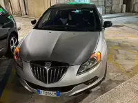 Usata Lancia Delta 120 CV (88 kW) 2009 Grigio Utilitaria