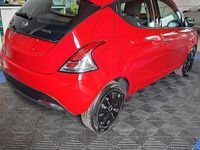 Usata Lancia Ypsilon Silver 69 CV (50 kW) 2021 Rosso Utilitaria