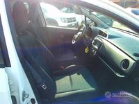 Usata Toyota Yaris Lounge 69 CV (50 kW) 2012 Bianco Berlina