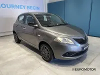 Usata Lancia Ypsilon 69 CV (50 kW) 2018 Grigio Utilitaria