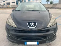 Usata Peugeot 207 68 CV (50 kW) 2010 Nero Berlina