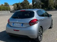 Usata Peugeot 208 Signature Sky 102 CV (75 kW) 2019 Grigio Utilitaria