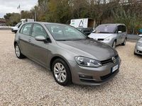 Usado VW Golf VII Executive 110 CV (80 kW) 2017 Marrón Berlina