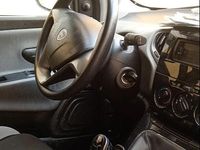 Usata Lancia Ypsilon 86 CV (63 kW) 2014 Nero Utilitaria