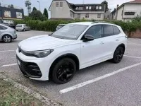 Usata VW Tiguan R-line 150 CV (110 kW) 2024 Bianco SUV