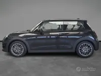 Usata Mini Cooper Essential 156 CV (114 kW) 2024 Nero / pastello Utilitaria