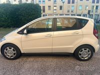 Usata Mercedes A160 95 CV (69 kW) 2012 Bianco Berlina