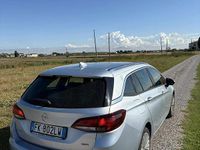 Usata Opel Astra 136 CV (100 kW) 2017 Grigio Station wagon
