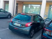 Usata Peugeot 208 95 CV (69 kW) 2015 Utilitaria