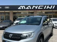 Usata Dacia Sandero Lauréate 90 CV (66 kW) 2020 Grigio Berlina