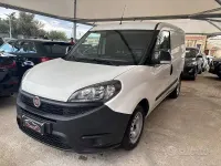Usata Fiat Doblò Trekking 120 CV (88 kW) 2021 Bianco Monovolume