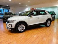 Usata VW T-Roc Life 110 CV (80 kW) 2024 Beige SUV