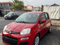 Usata Fiat Panda Lounge 69 CV (50 kW) 2012 Rosso Utilitaria