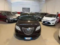 Usata Lancia Ypsilon S 69 CV (50 kW) 2014 Viola Utilitaria