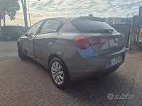 Usata Alfa Romeo Giulietta 120 CV (88 kW) 2017 Grigio Utilitaria