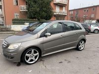 Usata Mercedes B180 Chrome 109 CV (80 kW) 2008 Grigio Monovolume