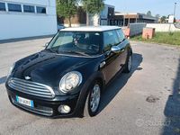 Usata Mini Cooper 112 CV (82 kW) 2010 Nero Utilitaria