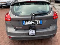 Usata Ford Focus 95 CV (69 kW) 2015 Grigio Berlina