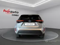 Usata Toyota Yaris Cross Lounge 116 CV (85 kW) 2022 Grigio SUV