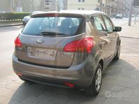 Usata Kia Venga 90 CV (66 kW) 2014 Marrone Utilitaria