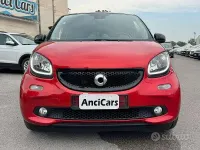Usata Smart ForFour Prime 90 CV (66 kW) 2015 Rosso Utilitaria