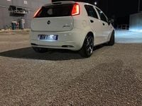 Usata Fiat Grande Punto 75 CV (55 kW) 2006 Bianco Utilitaria