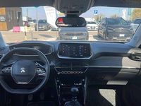 Usata Peugeot 2008 Allure 110 CV (80 kW) 2022 Grigio platinum SUV