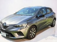 Usata Renault Clio V Techno 91 CV (66 kW) 2023 Grigio Utilitaria